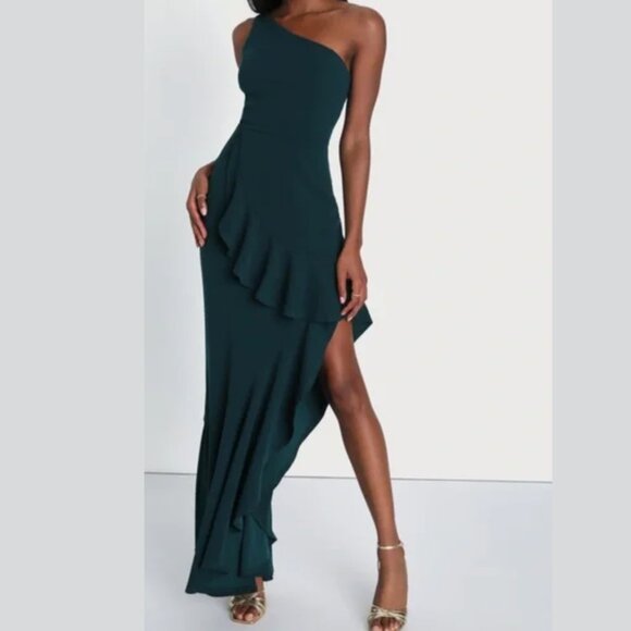 Lulu's Dramatic Persona Emerald Green One-Shoulder Ruffled Maxi Dress M‎ - Picture 1 of 13
